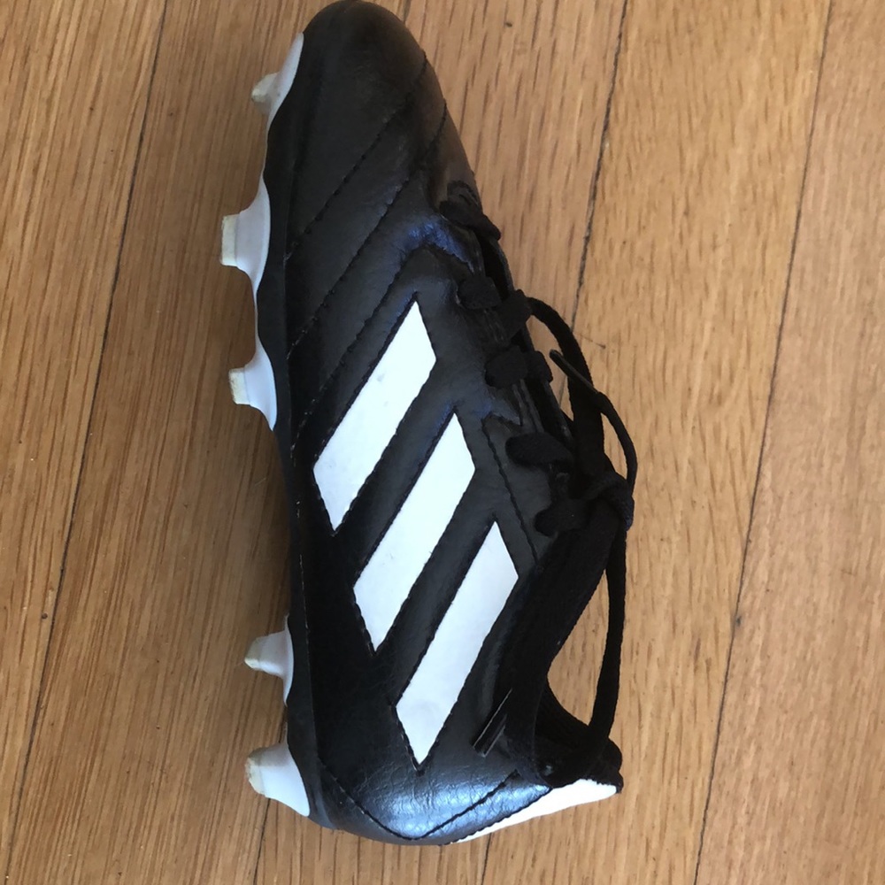 Adidas kids cleats bought new, like new (worn 2x)